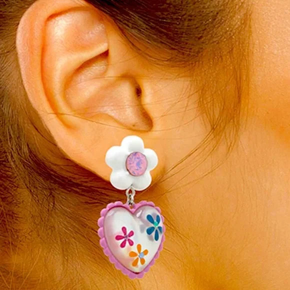 New Betsey Johnson HOP TO IT FLOWER HEART DROP EARRINGS - Picture 4 of 9